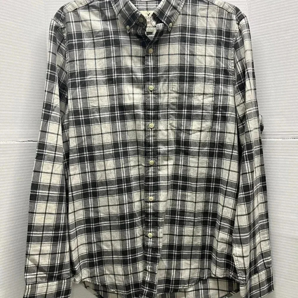 American Eagle Mens Seriously Soft Long Sleeve Button Up Shirt Size Medium Plaid